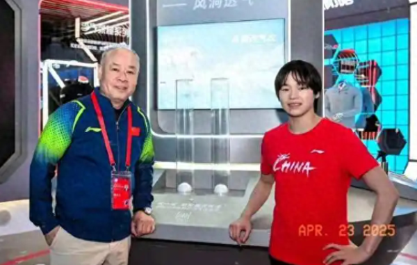股票配资大全 股票下跌, 退货激增, 李宁终为自己的“鼠目寸光”付出了代价!